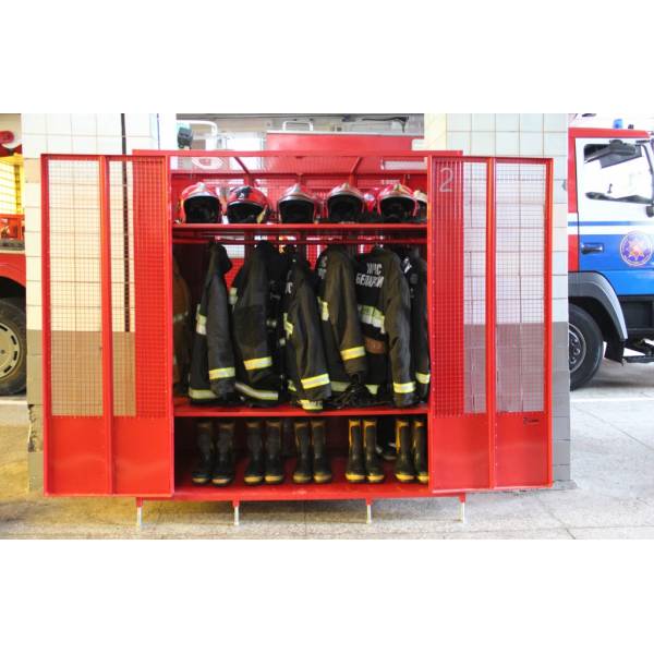 Шкаф с сеткой для боевой одежды и обуви пожарных на 10 комплектов